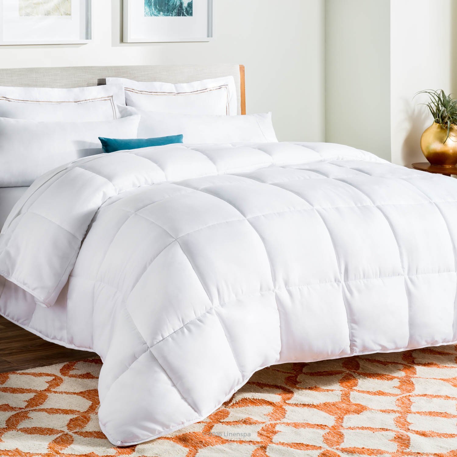 LinenSpa White Goose Down Alternative Quilted Comforter